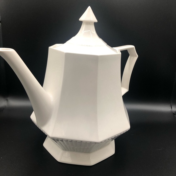 Independence Ironstone Pitcher - Picture 5 of 7